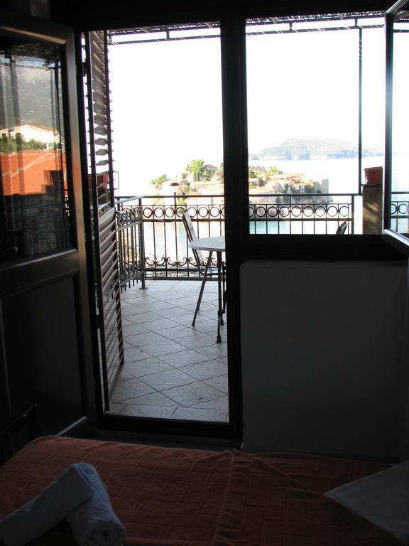 Guest House Ivo Jovanovic Ilha Ilha Sveti Stefan Quarto foto