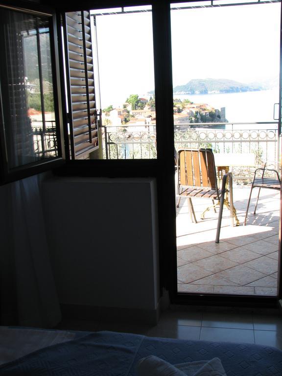 Guest House Ivo Jovanovic Ilha Ilha Sveti Stefan Quarto foto